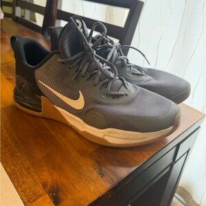 Nike Air Max Men's Black and Tan Athletic Shoes